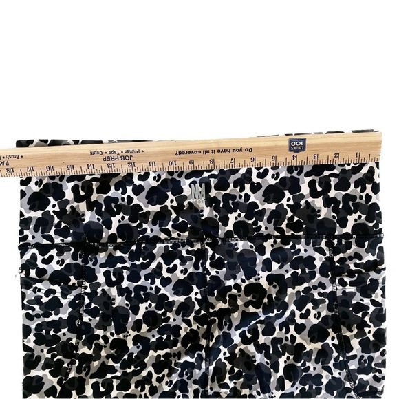 Nicole Miller Animal Print High Waisted Leggings Plus Size - Picture 11 of 12